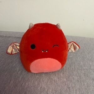 Karlie the bat/ devil capsule